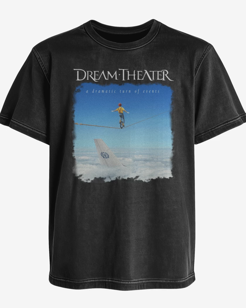 Polera desgastada DT A Dramatic Turn of Events
