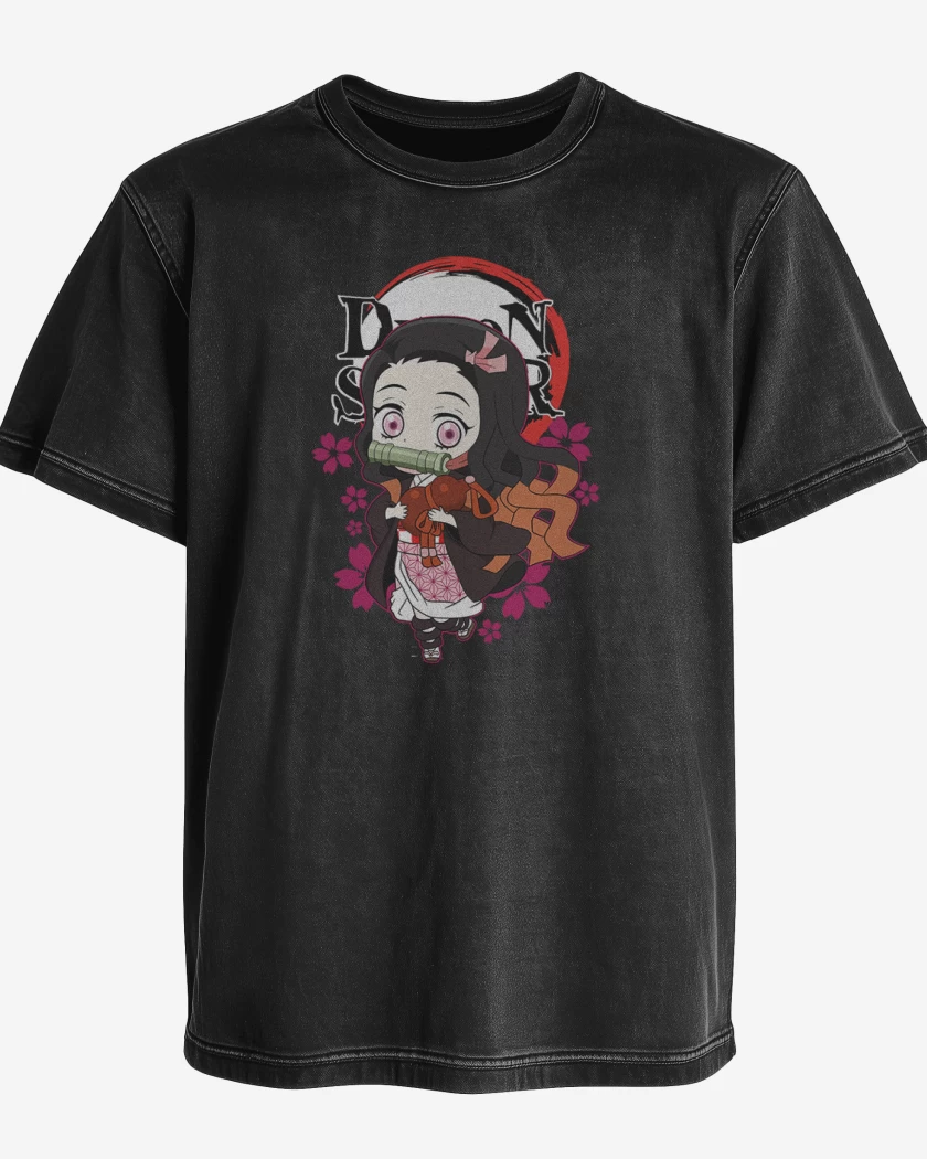 Polera desgastada Negro de Nezuko Chivi