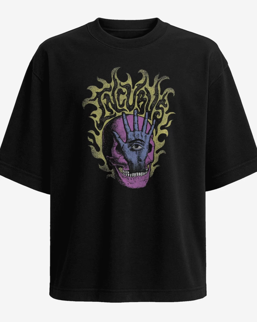Polera Oversize Negro de Incubus Mano