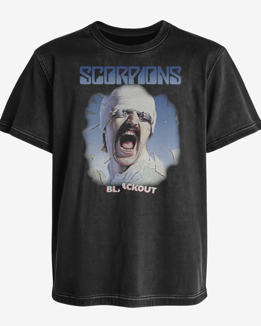 Polera desgastada Negro de Scorpions Blackout