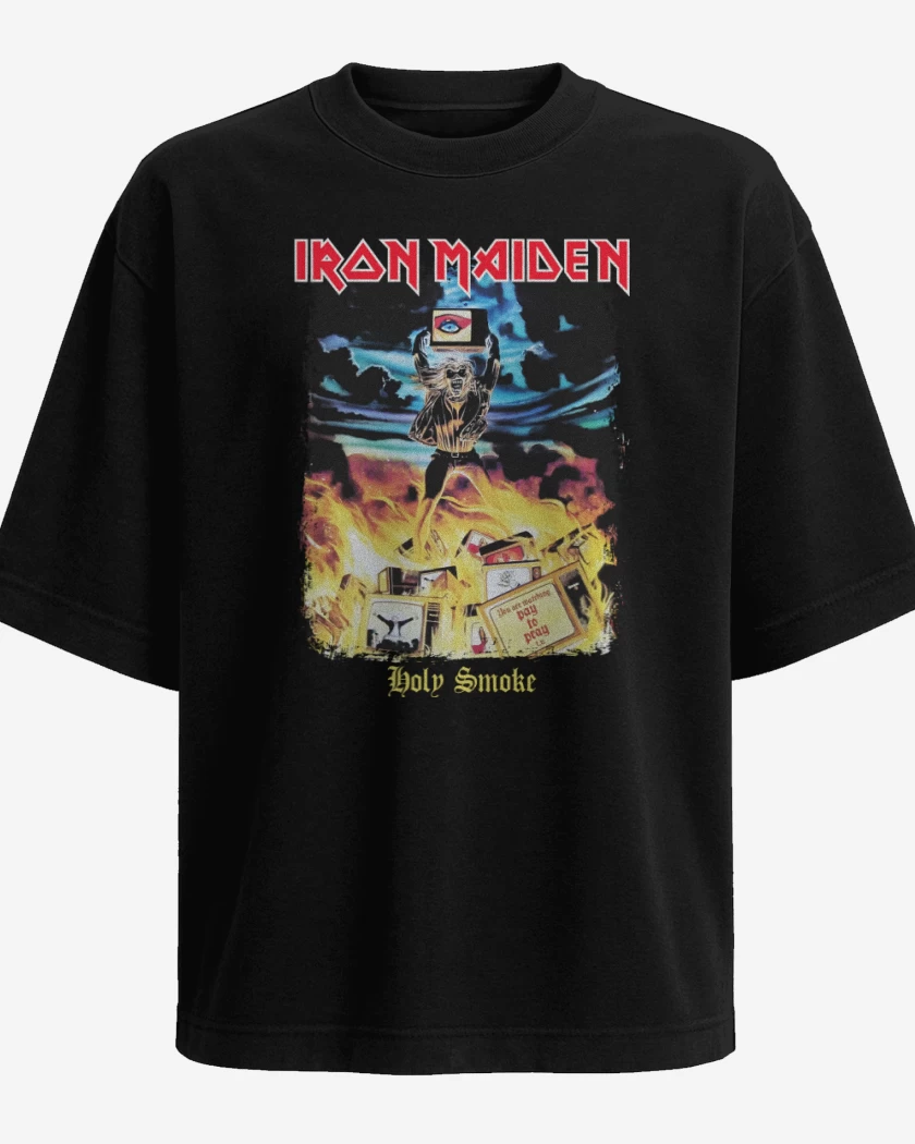Polera Oversize Negro de Iron Maiden Holy Smoke