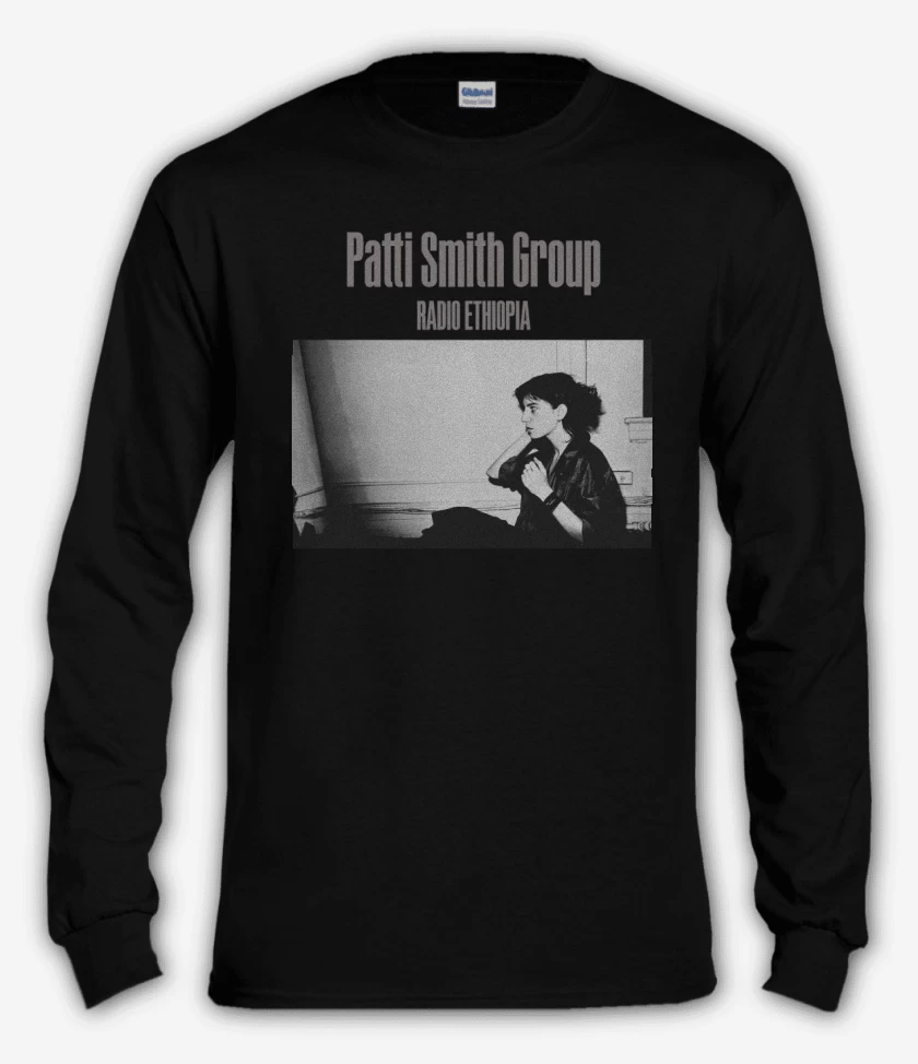Polera manga larga Negro de Patti Smith Radio Ethiopia
