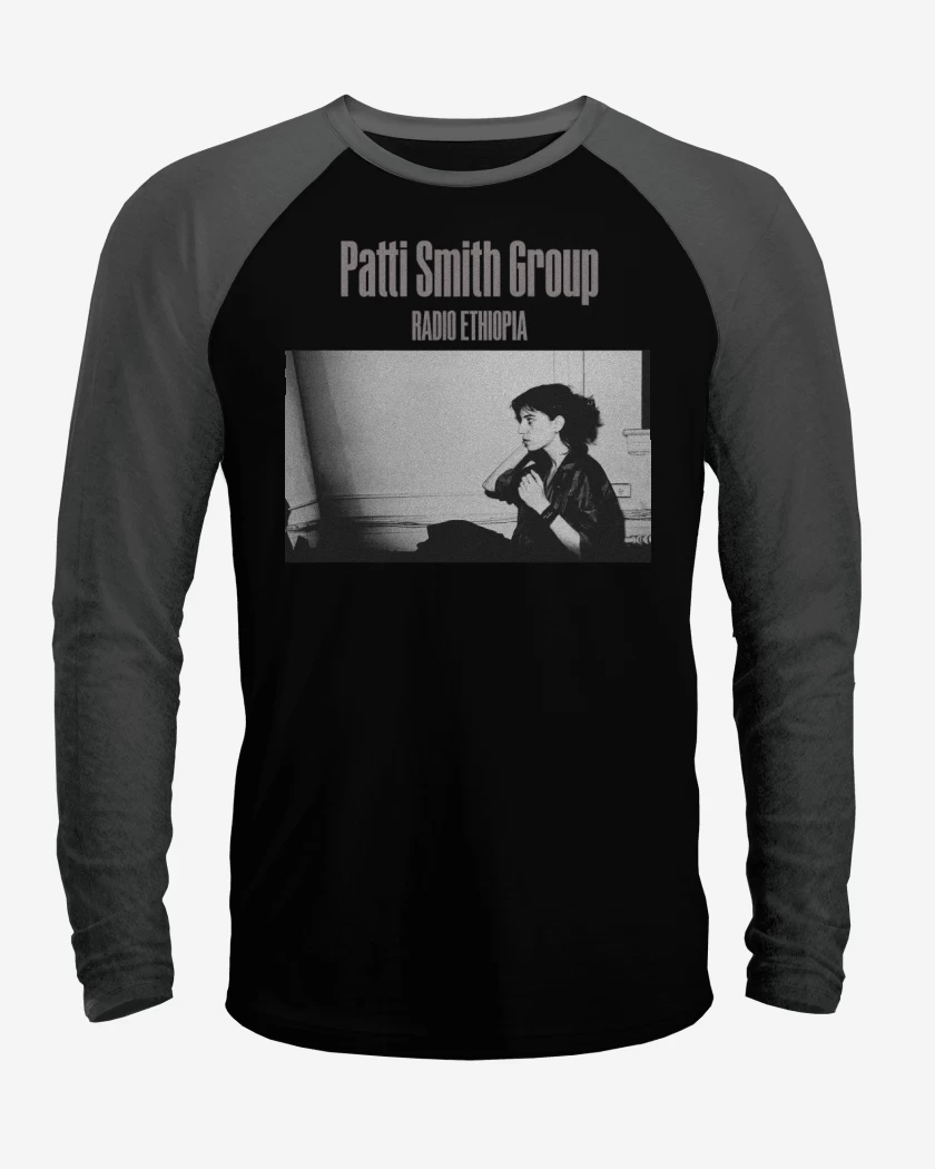 Polera Raglan Patti Smith Radio Ethiopia