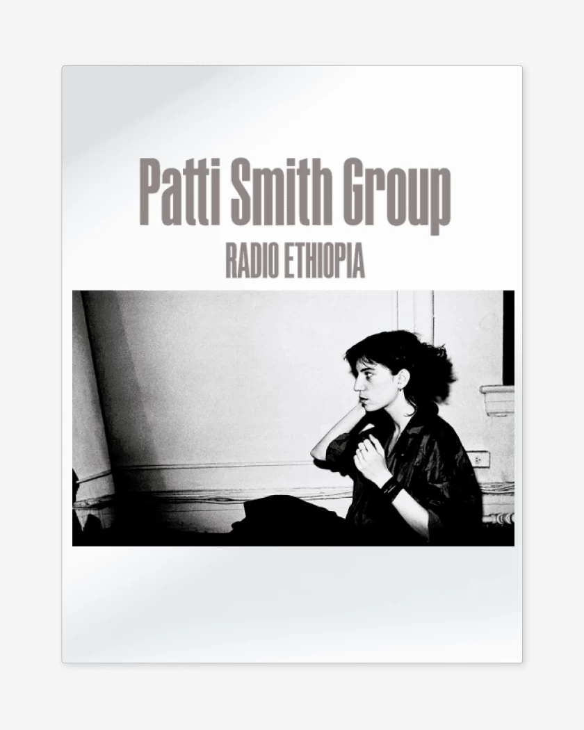 Print metalico Blanco de Patti Smith Radio Ethiopia