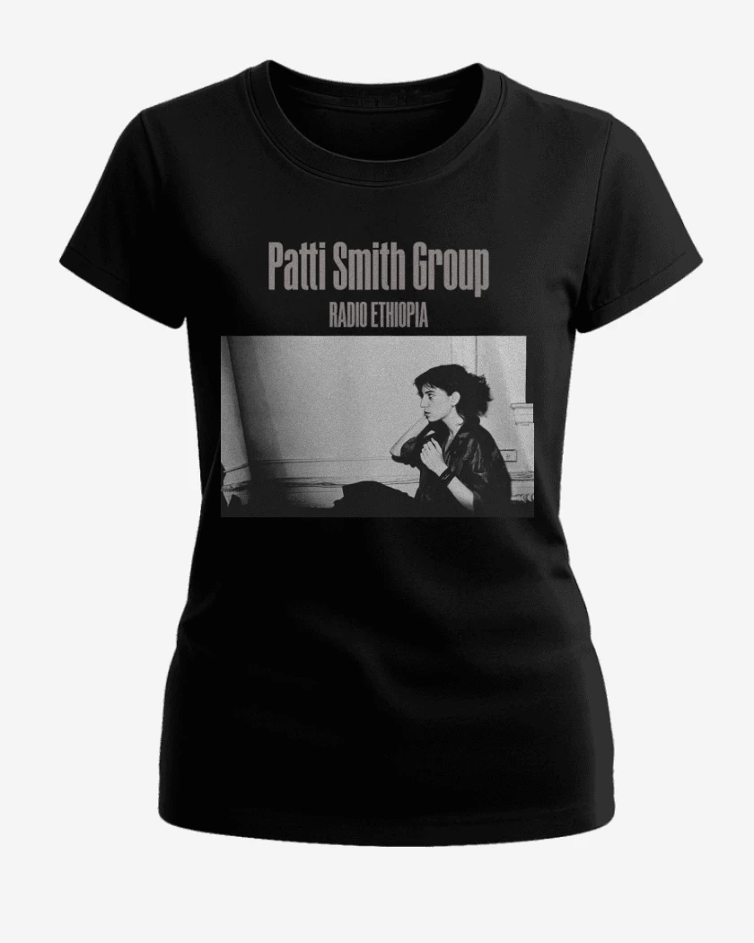 Polera de Mujer Negro de Patti Smith Radio Ethiopia