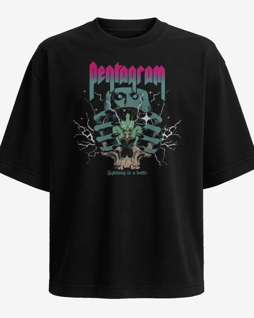 Polera Oversize Negro de Pentagram Lightning in a Bottle