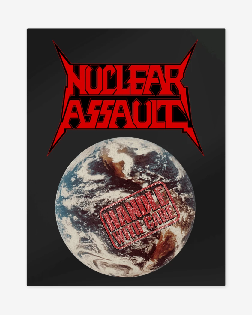 Print metalico Negro de Nuclear Assault Handle with Care