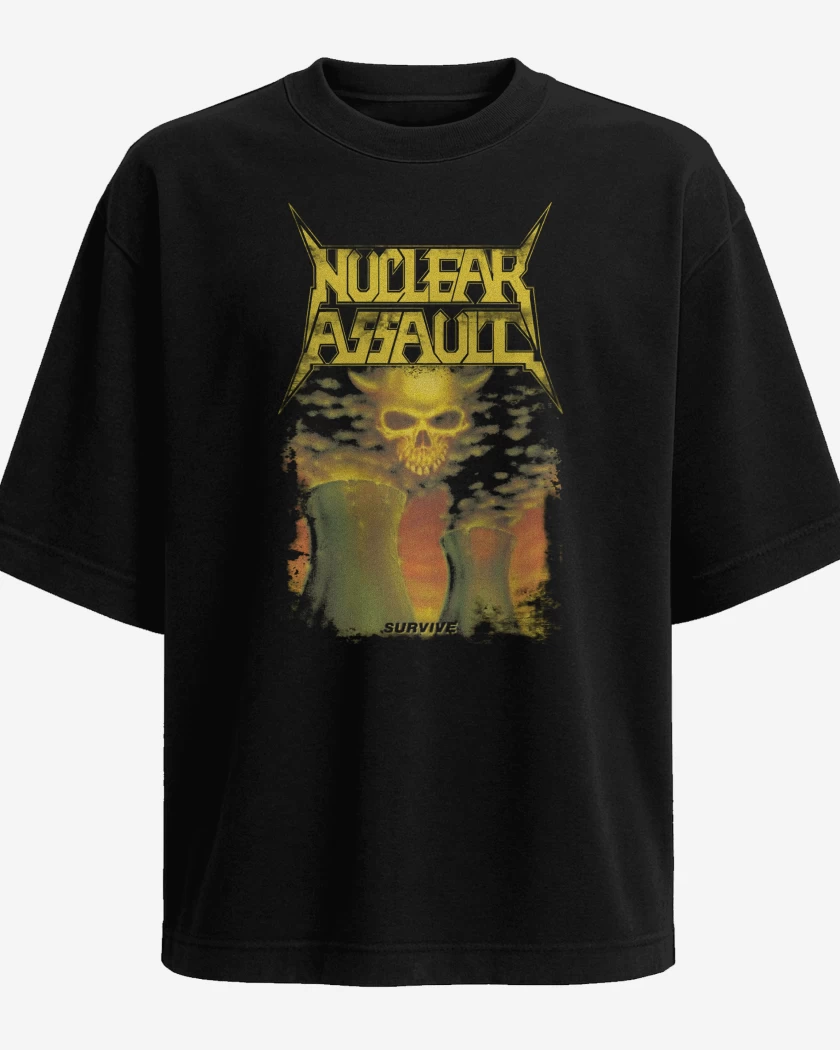 Polera Oversize Negro de Nuclear Assault Survive