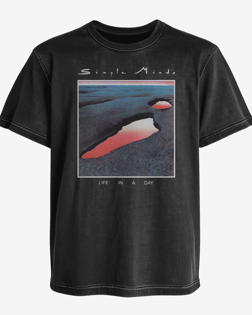 Polera desgastada Simple Minds Life in a Day