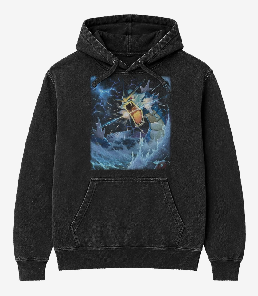 Poleron Canguro Acid Wash Negro de Gyarados TCG Pocket
