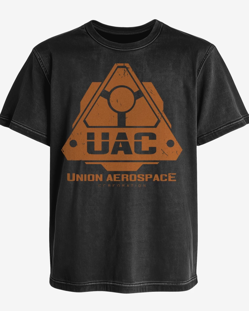 Polera desgastada Negro de Doom - UAC