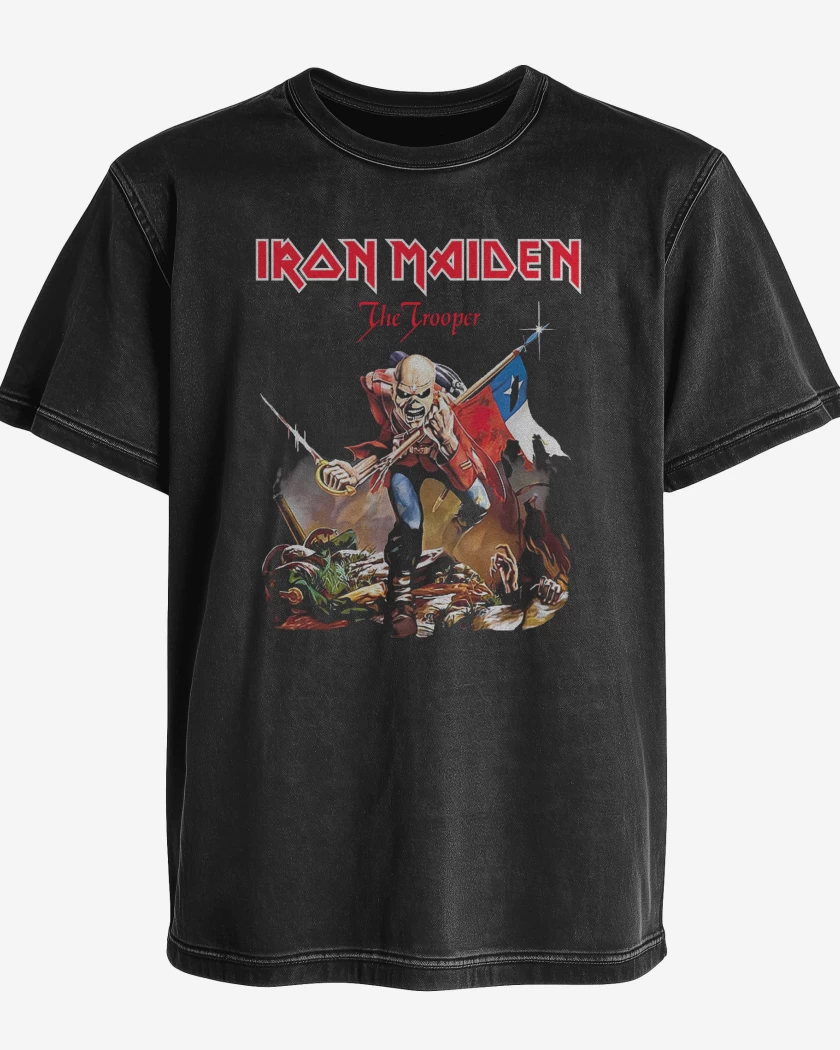 Polera desgastada The Trooper Chile