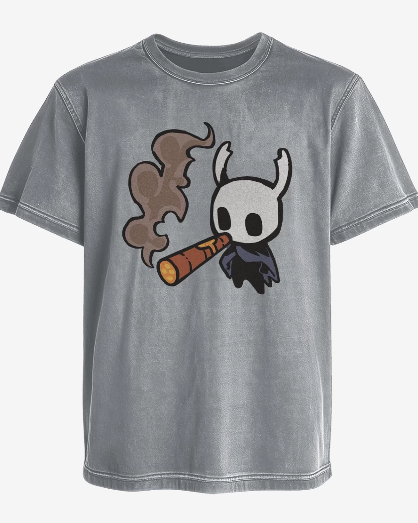 Polera desgastada Hollow Knight tabaquito