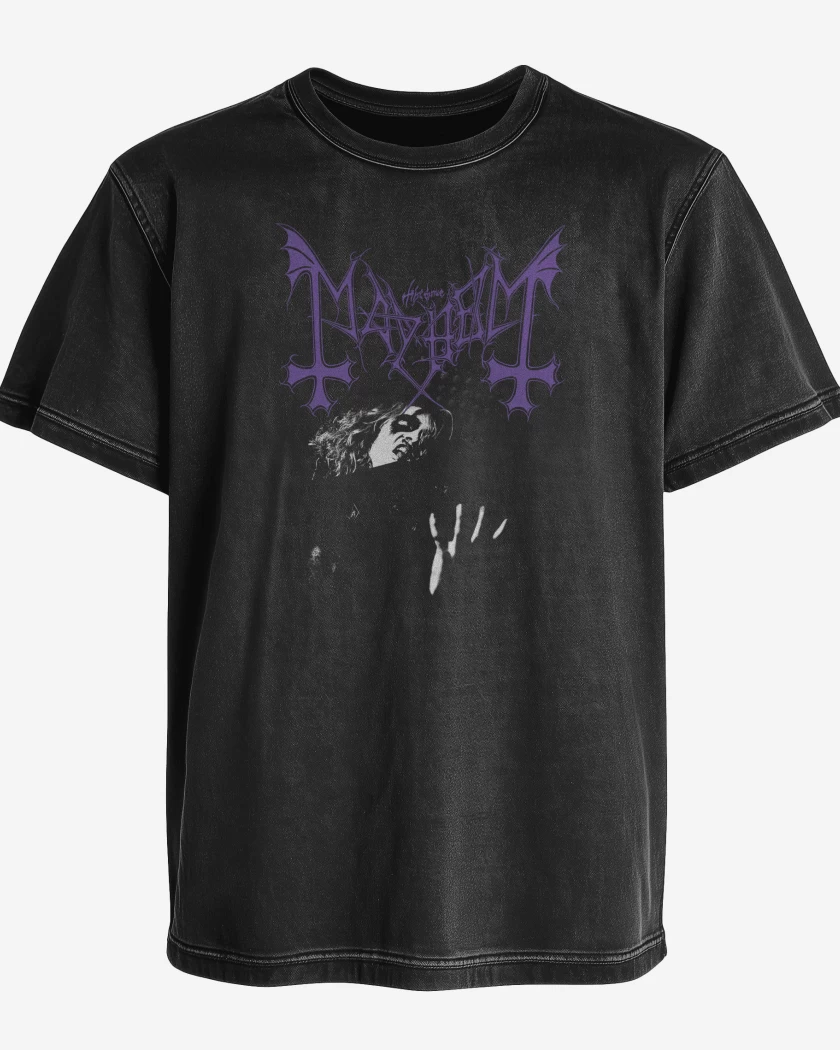 Polera desgastada Mayhem Dead