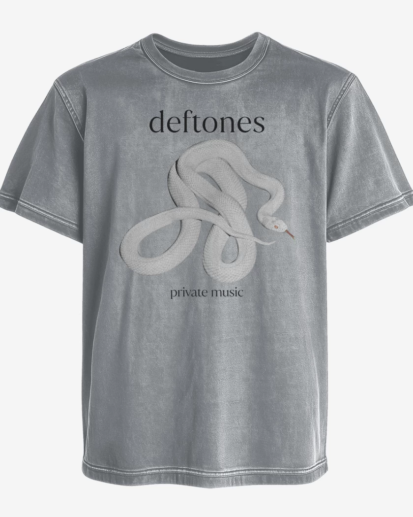 Polera desgastada Deftones Private Music