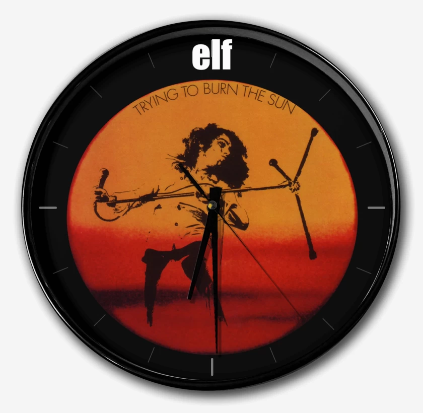 Reloj Elf Trying to Burn the Sun