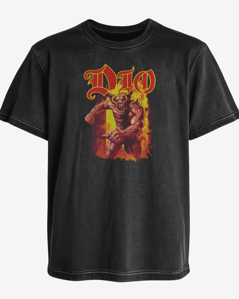 Polera desgastada Dio Demon