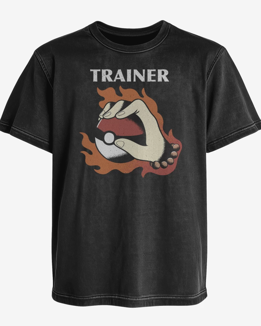 Polera desgastada Entrenador Pokemon