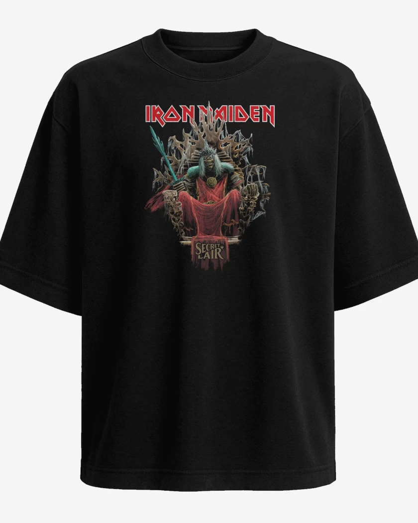 Polera Oversize Negro de Iron Maiden Nekusar Magic