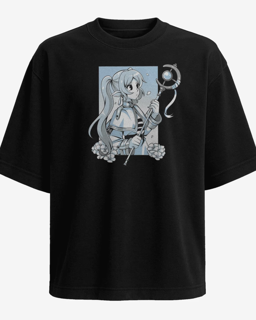 Polera Oversize Negro de Frieren Kawai