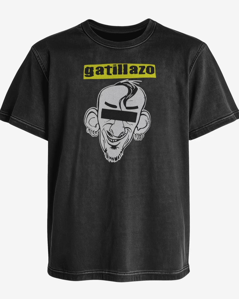 Polera desgastada Negro de Gatillazo