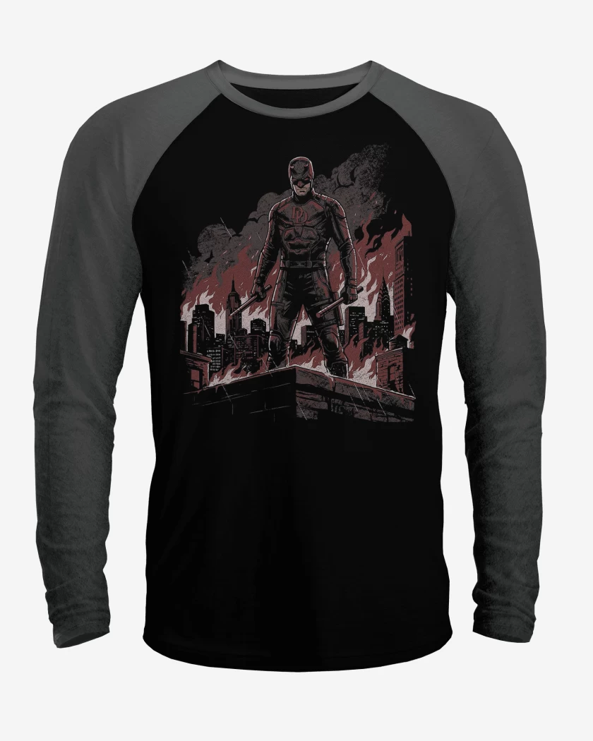Polera Raglan DareDevil Venganza