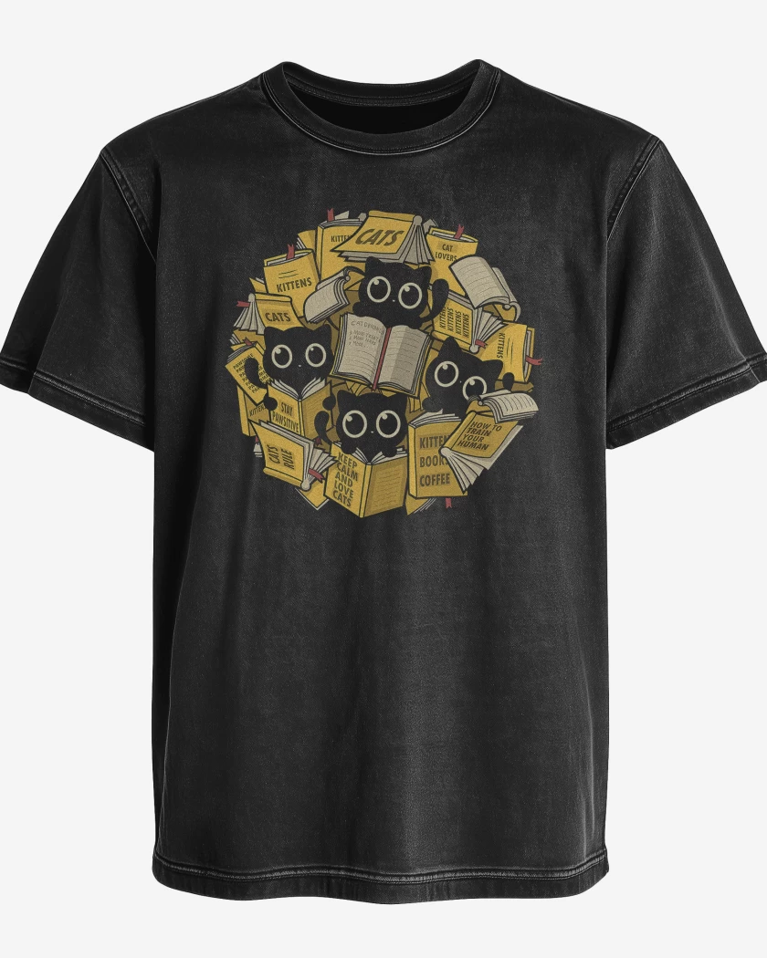 Polera desgastada Negro de Gatitos Lectores