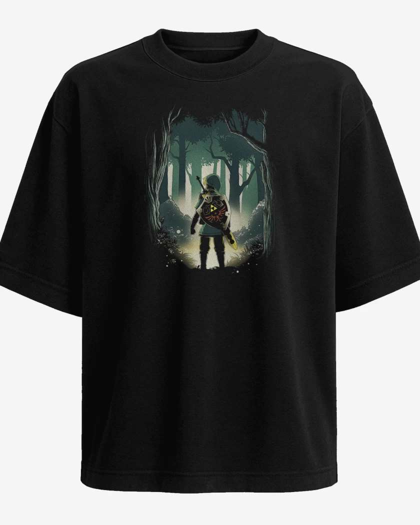 Polera Oversize Negro de Héroe en el bosque