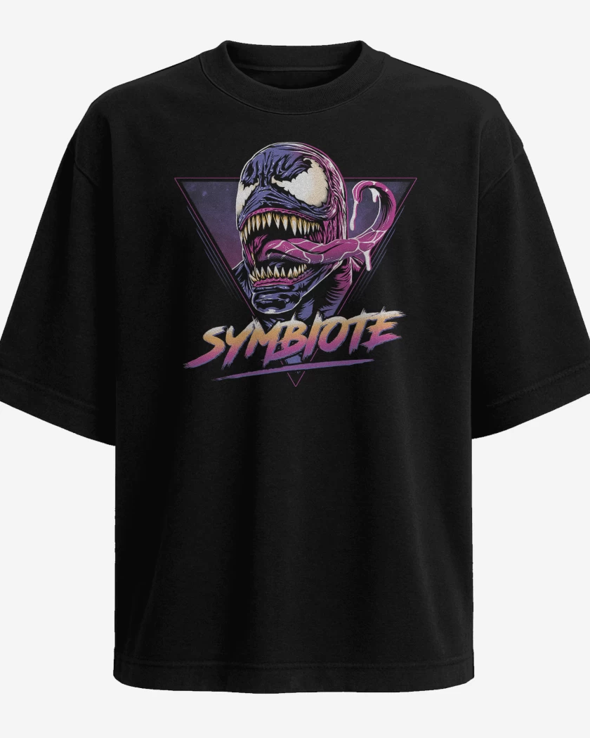 Polera Oversize Negro de Retro Simbionte 
