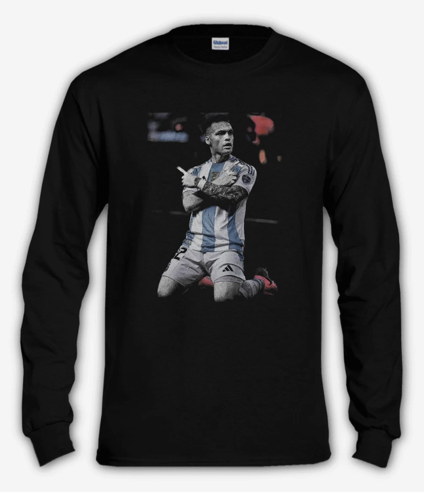Polera manga larga Negro de Lautaro Martinez Argentina