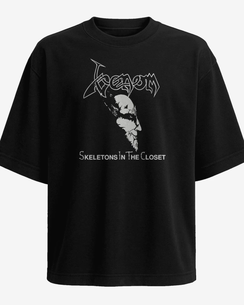 Polera Oversize Negro de Venom Skeletons