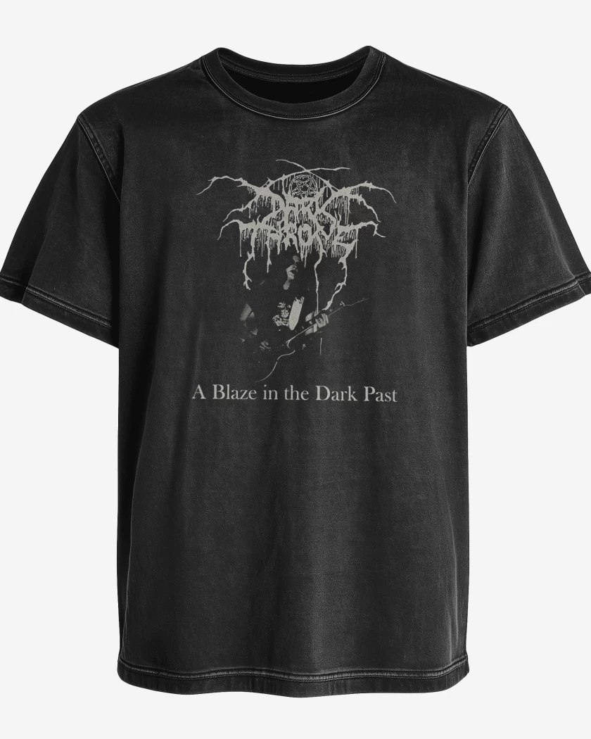 Polera desgastada Darkthrone A Blaze in the Dark Past