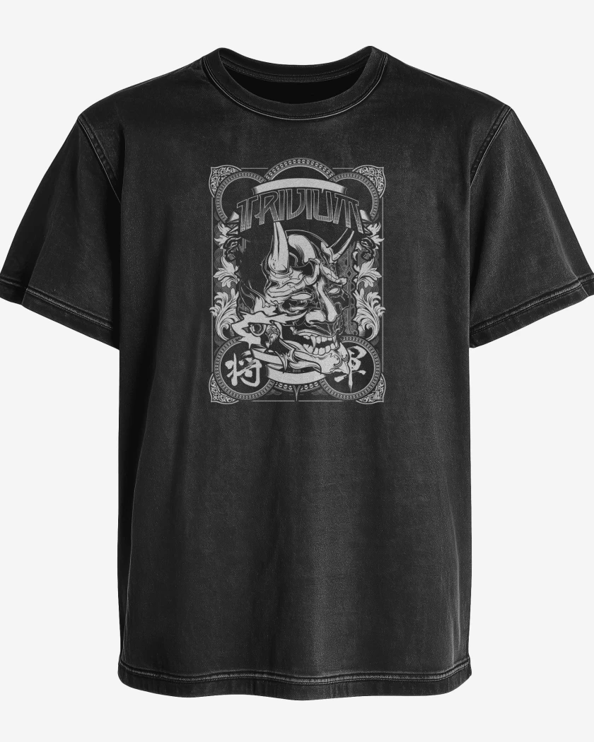 Polera desgastada Trivium Oni Mask