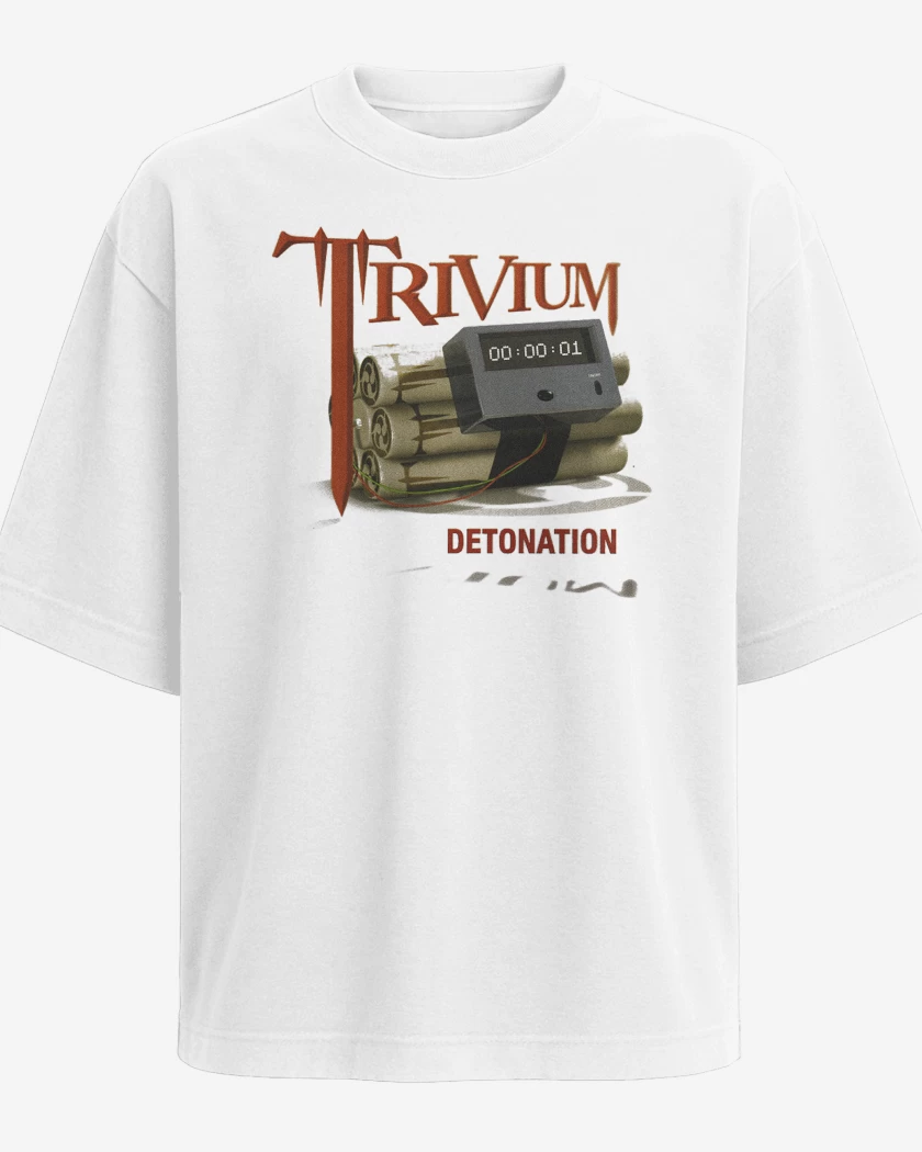 Polera Oversize Blanco de Trivium Detonation