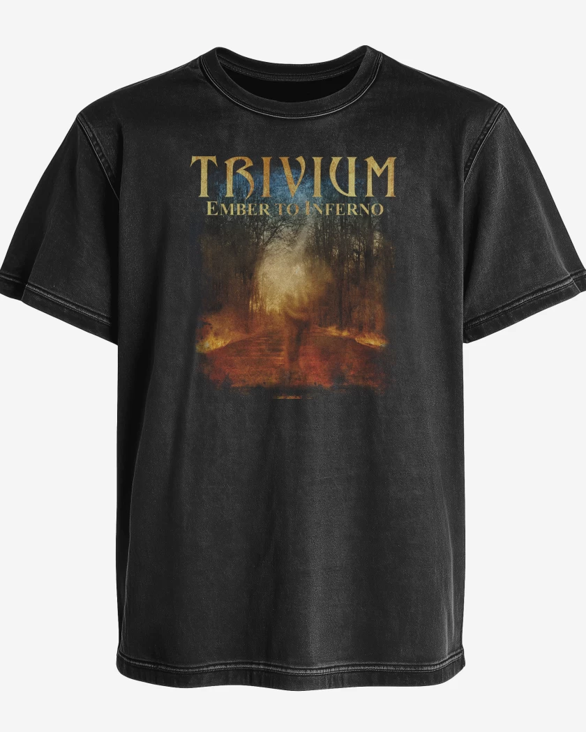 Polera desgastada Trivium Ember to Inferno