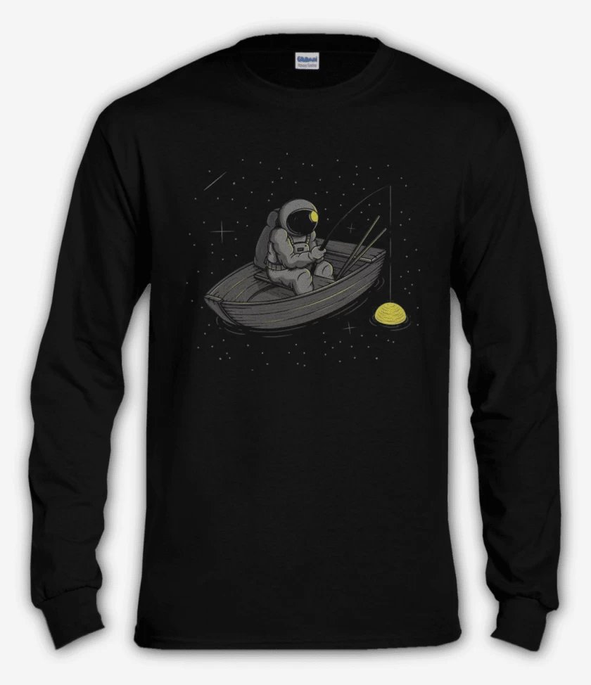 Polera manga larga Negro de Astronauta pescando