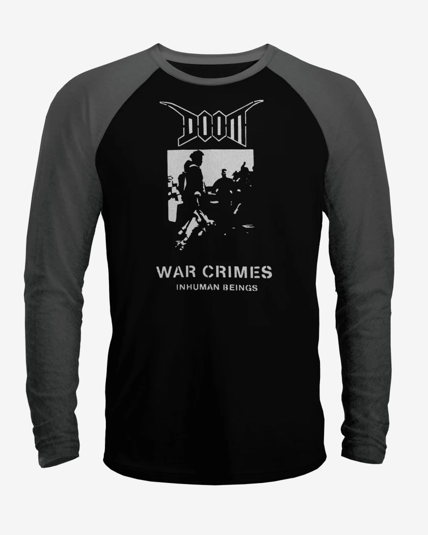 Polera Raglan Doom War Crimes
