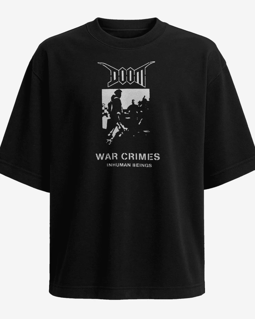 Polera Oversize Negro de Doom War Crimes