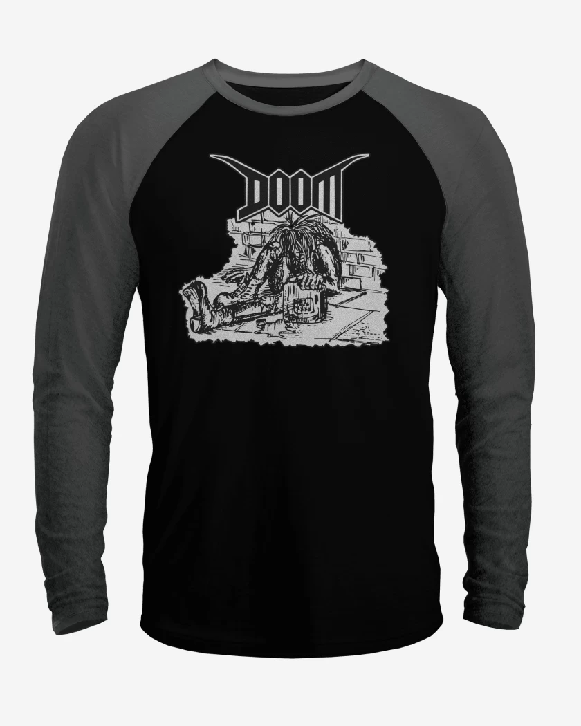Polera Raglan Doom Crsut II