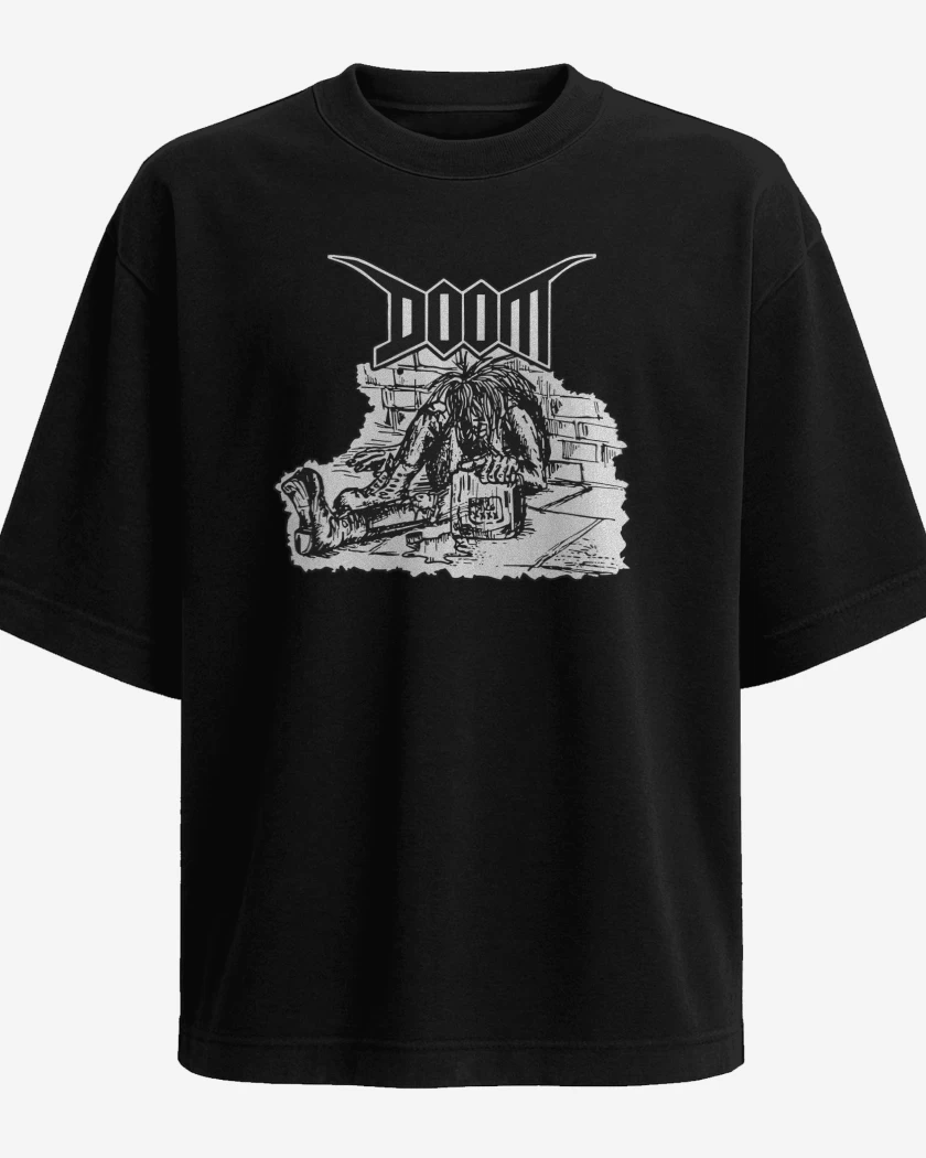 Polera Oversize Negro de Doom Crsut II