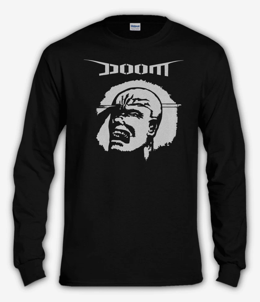 Polera manga larga Negro de Doom The Greatest Inv