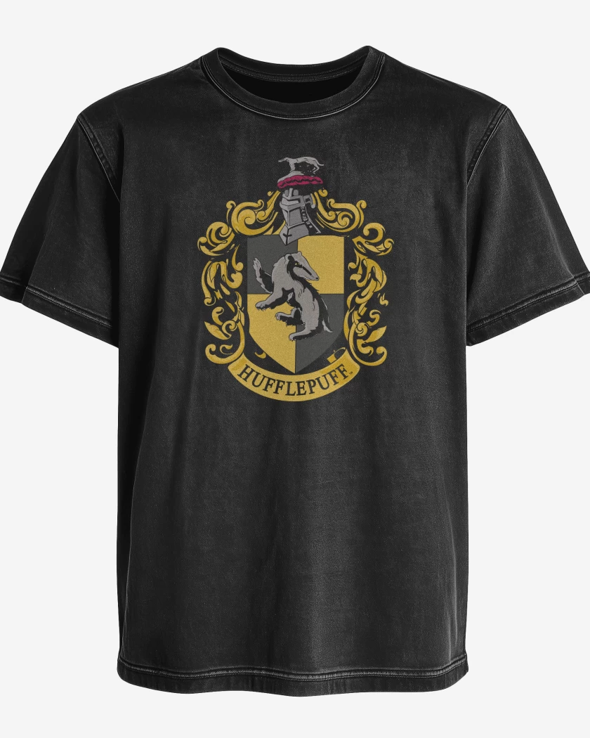 Polera desgastada Escudo Huffle