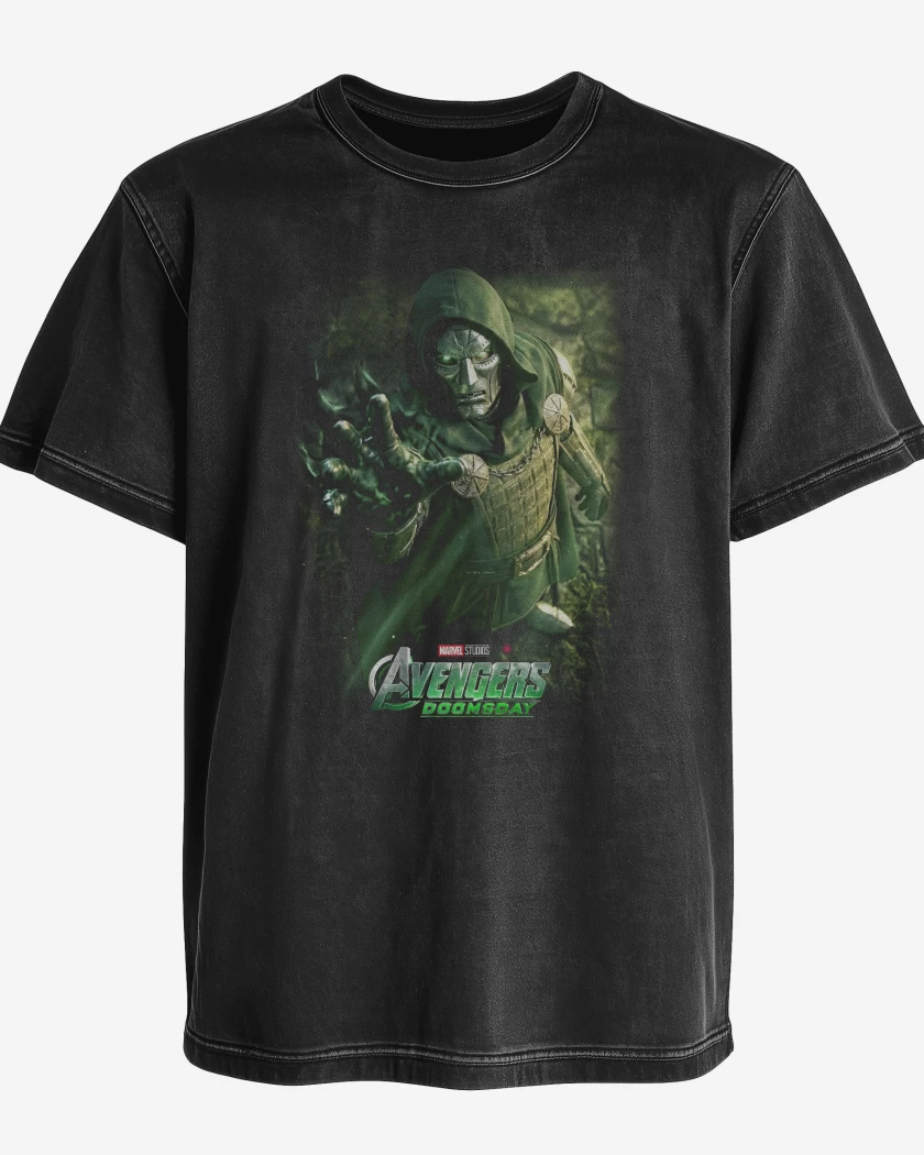 Polera desgastada Avengers Dr Doom