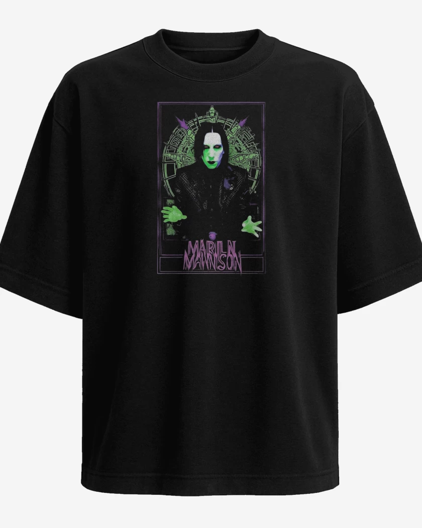 Polera Oversize Negro de Manson Wierd