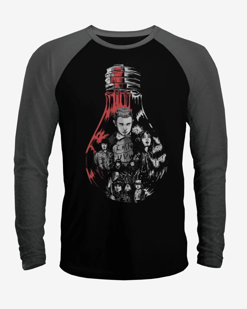 Polera Raglan Stranger Things Ampolleta