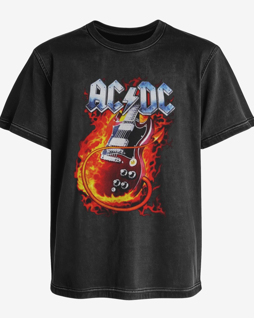 Polera desgastada Negro de ACDC