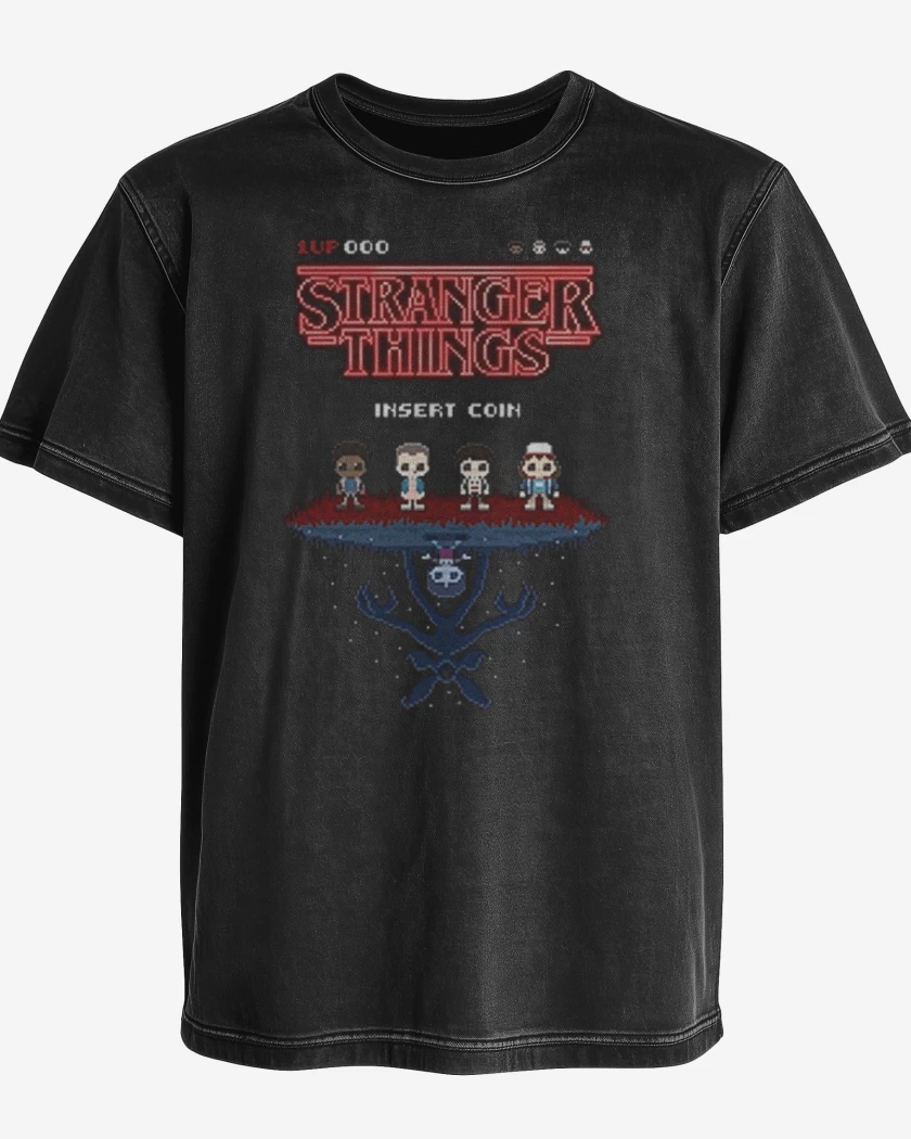 Polera desgastada Negro de Stranger things 8 bits