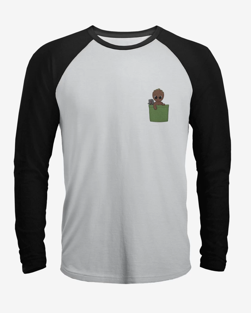 Polera Raglan Groot de bolsillo
