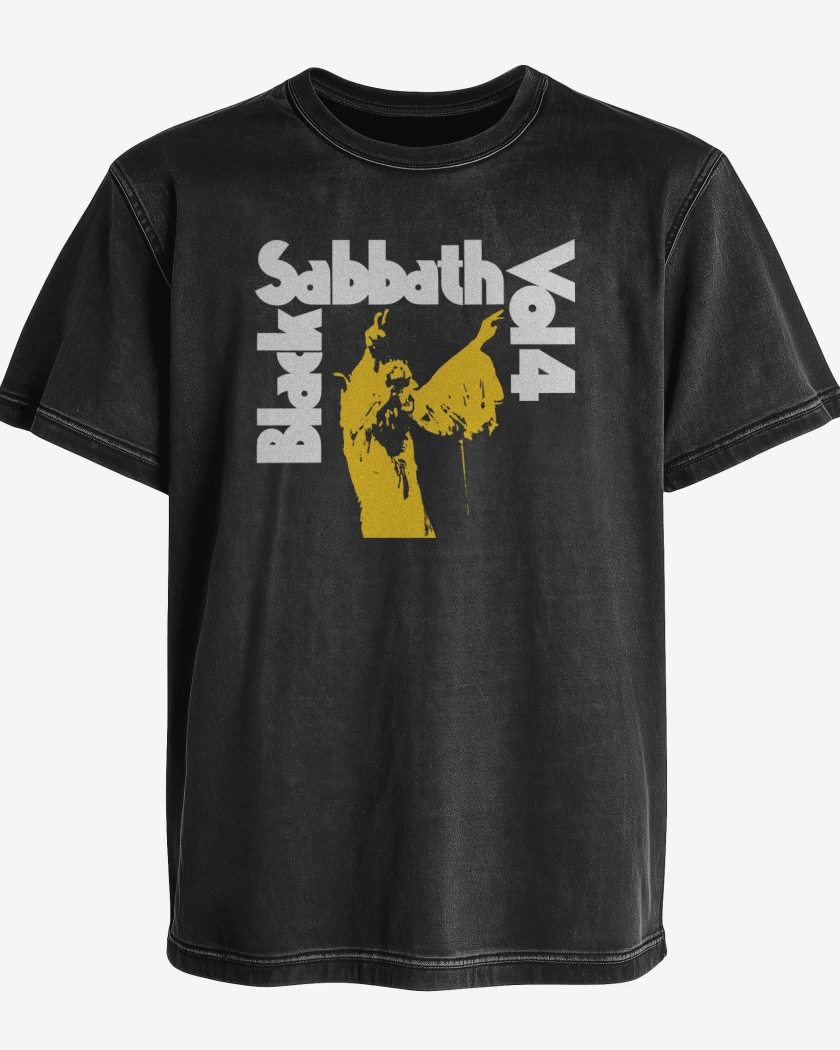 Polera desgastada Negro de Black Sabbath Vol 4