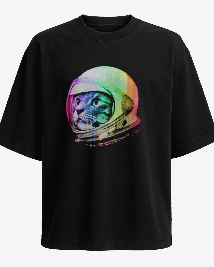 Polera Oversize Negro de Gatito espacio perfil